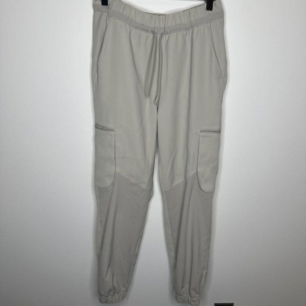 Womens Lululemon Relaxed Mid-Rise Cargo Pants Raw‎ Linen Size 6 GUC